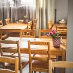 4 Friends Hostel *